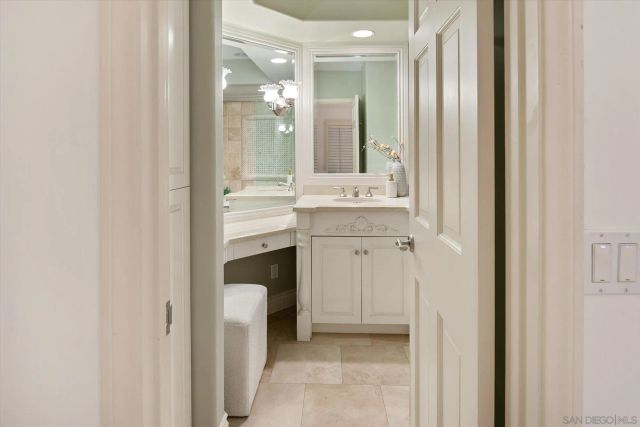 1099 1st 211, Coronado, CA 92118