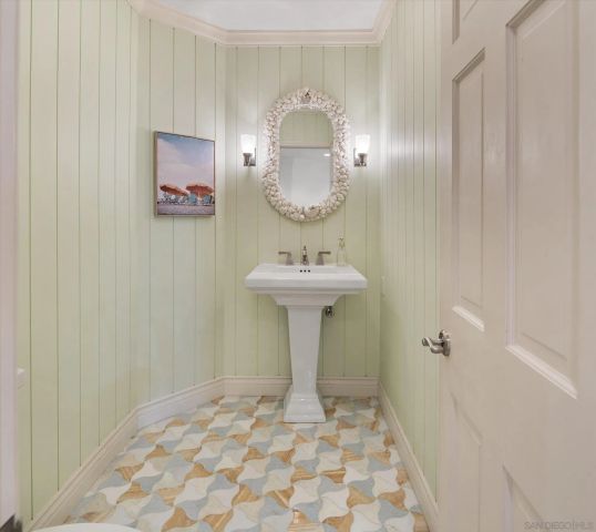 1099 1st 211, Coronado, CA 92118