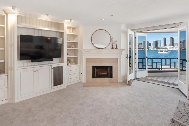 1099 1st 211, Coronado, CA 92118