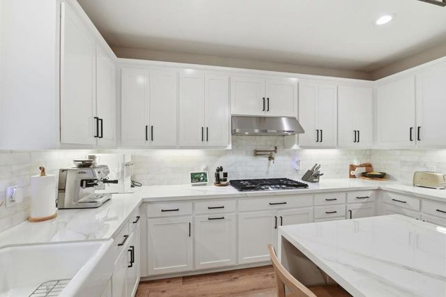 17725 Calle Mazatan, Morgan Hill, CA 95037