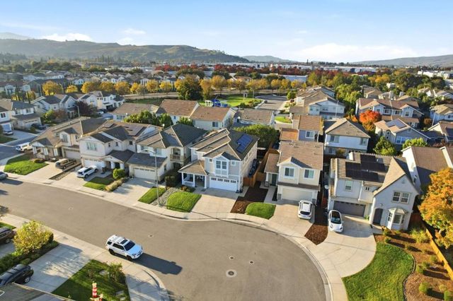 17725 Calle Mazatan, Morgan Hill, CA 95037