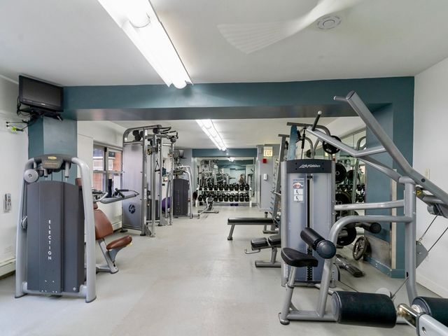 4960 N Marine Drive 616, Chicago, IL 60640