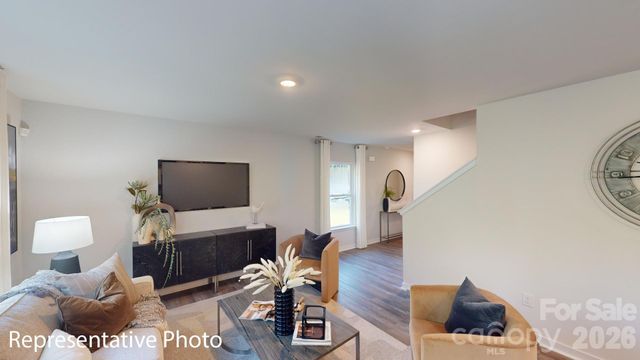 2107 10th Street SE, Hickory, NC 28602