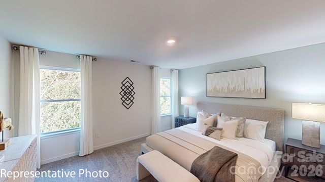 2107 10th Street SE, Hickory, NC 28602