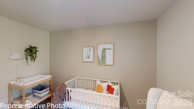 2107 10th Street SE, Hickory, NC 28602