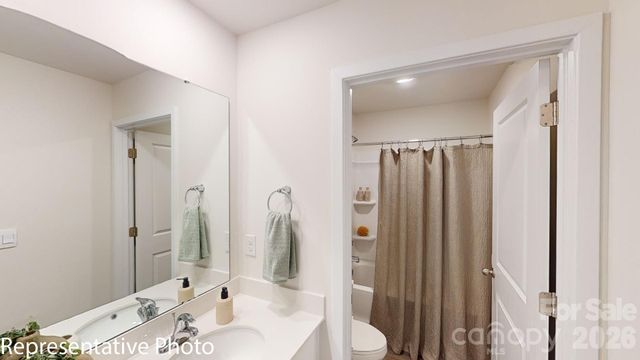 2107 10th Street SE, Hickory, NC 28602