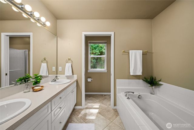 1405 Edwards Street, Bellingham, WA 98229