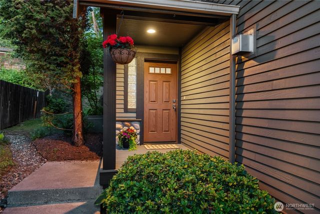 1405 Edwards Street, Bellingham, WA 98229