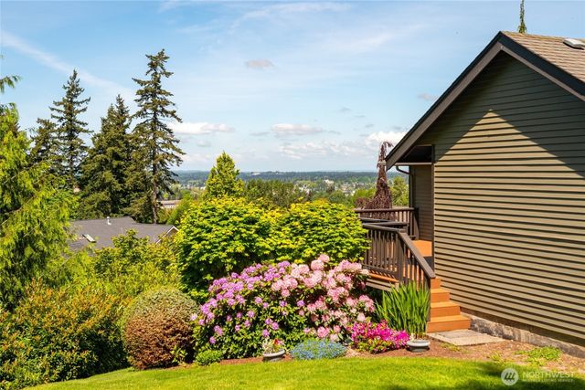 1405 Edwards Street, Bellingham, WA 98229