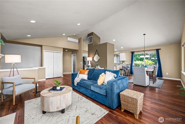 1405 Edwards Street, Bellingham, WA 98229