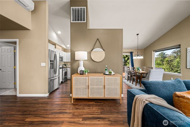 1405 Edwards Street, Bellingham, WA 98229