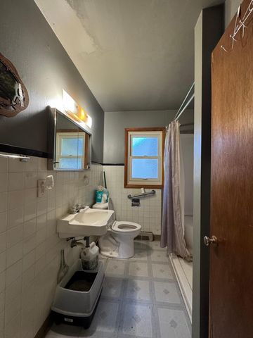 214 Division St., Sandstone, MN 55072