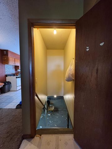 214 Division St., Sandstone, MN 55072