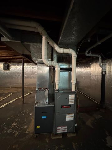 214 Division St., Sandstone, MN 55072