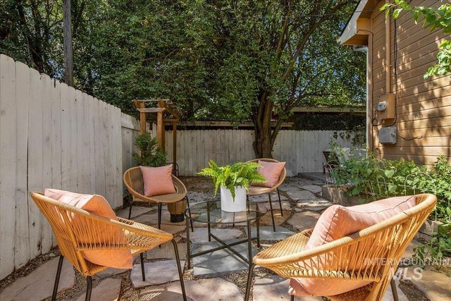 3207 W Bellomy Ln, Boise, ID 83703
