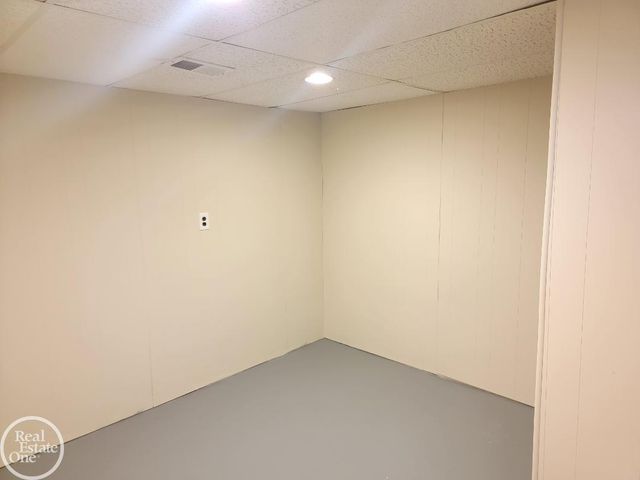 17118 Kingsbrooke Drive 77, Clinton Township, MI 48038