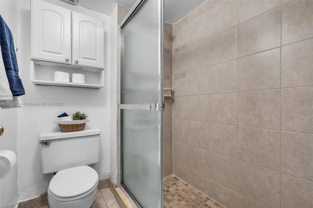 16193 Saddle Club Rd 102, Weston, FL 33326