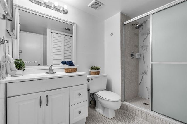 16193 Saddle Club Rd 102, Weston, FL 33326