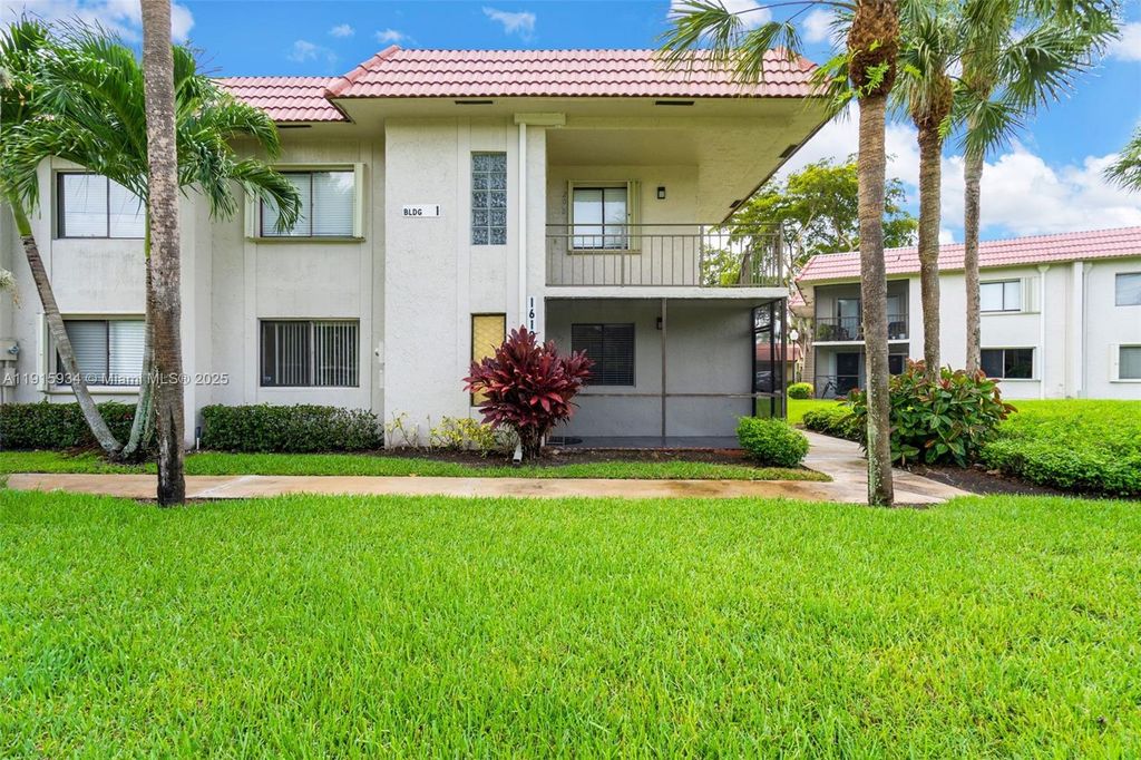 16193 Saddle Club Rd 102, Weston, FL 33326