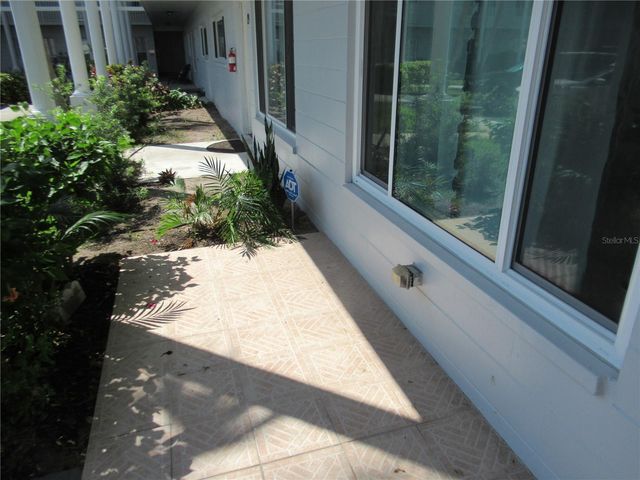 2449 COLUMBIA DR. 21, Clearwater, FL 33763