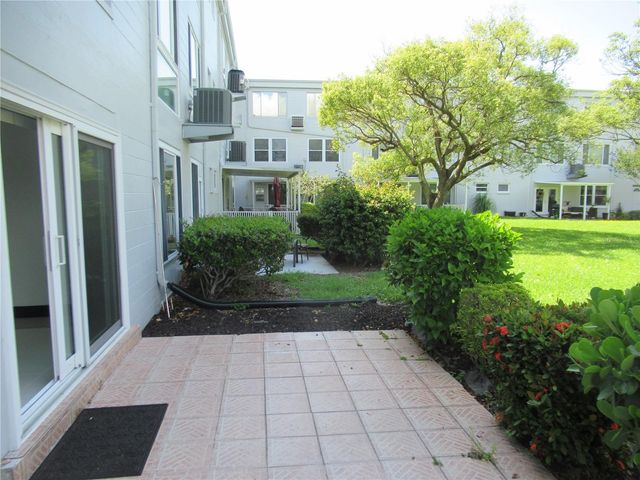 2449 COLUMBIA DR. 21, Clearwater, FL 33763