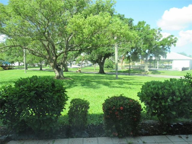 2449 COLUMBIA DR. 21, Clearwater, FL 33763
