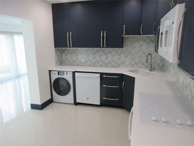2449 COLUMBIA DR. 21, Clearwater, FL 33763
