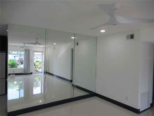 2449 COLUMBIA DR. 21, Clearwater, FL 33763