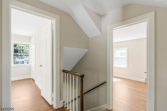 28 E Young St, Somerville Boro, NJ 08876