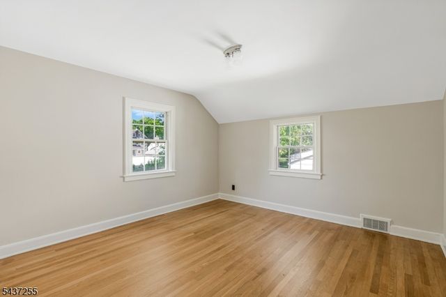 28 E Young St, Somerville Boro, NJ 08876