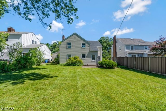 28 E Young St, Somerville Boro, NJ 08876