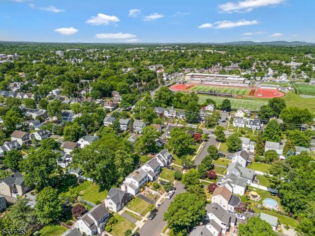 28 E Young St, Somerville Boro, NJ 08876