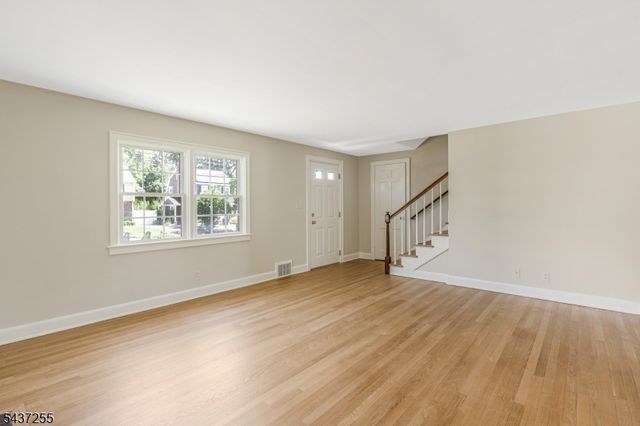 28 E Young St, Somerville Boro, NJ 08876