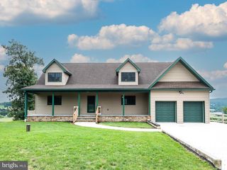 42 PINE GROVE LN, Elverson, PA 19520