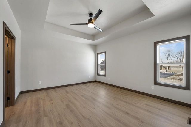 2362 WHISPERING WIND LANE, Green Bay, WI 54303