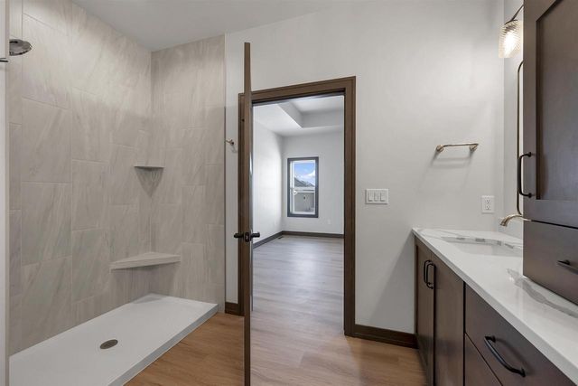 2362 WHISPERING WIND LANE, Green Bay, WI 54303