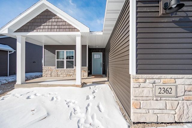 2362 WHISPERING WIND LANE, Green Bay, WI 54303