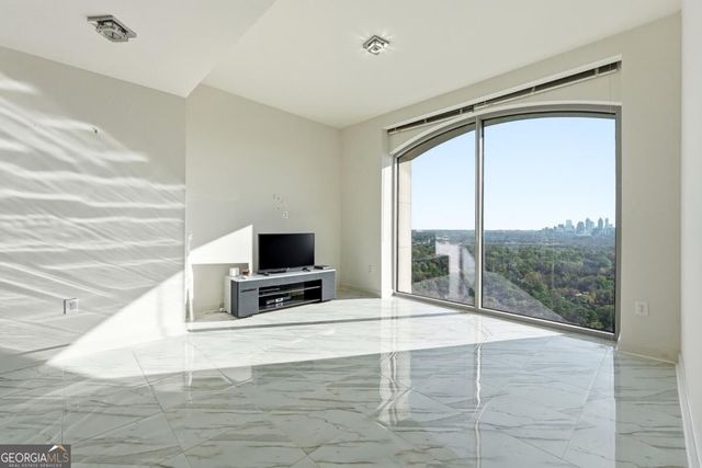 2795 Peachtree Road NE 2604, Atlanta, GA 30305