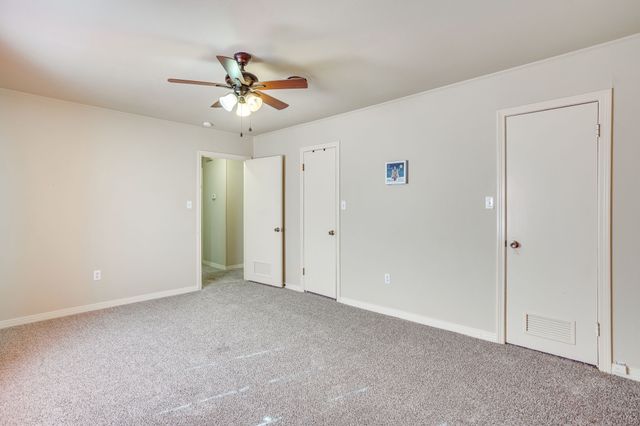 1325 W Water Street, Weatherford, TX 76086