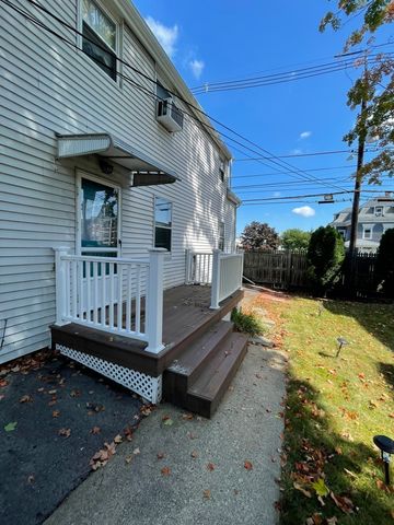 126 Lowell St F, Peabody, MA 01960