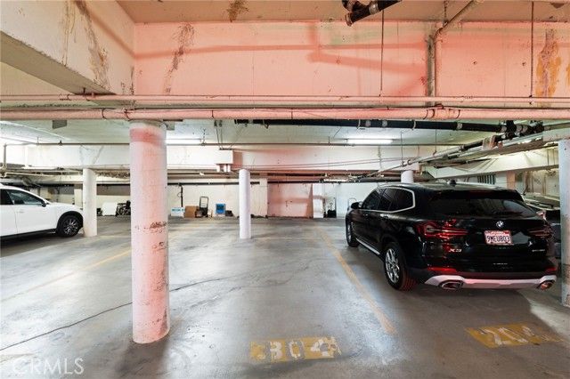 4950 Louise 304, Encino (los Angeles), CA 91316