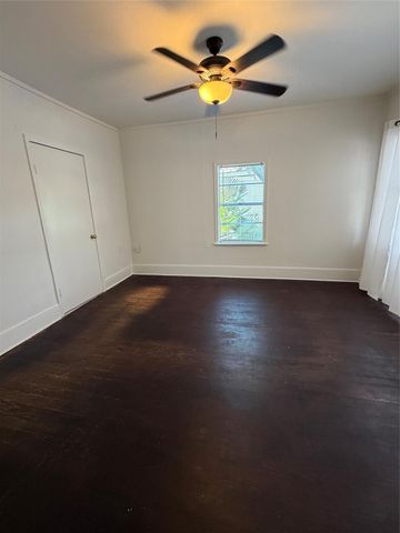 1214 14th Street, Galveston, TX 77550