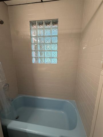 1214 14th Street, Galveston, TX 77550