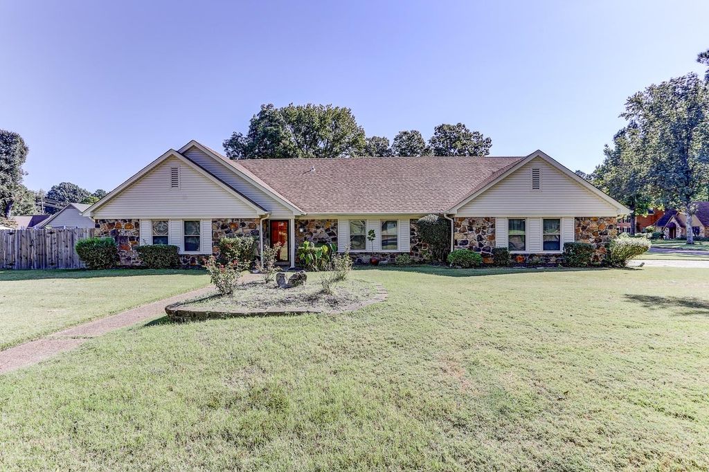 2368 BRACHTON AVE, Germantown, TN 38139