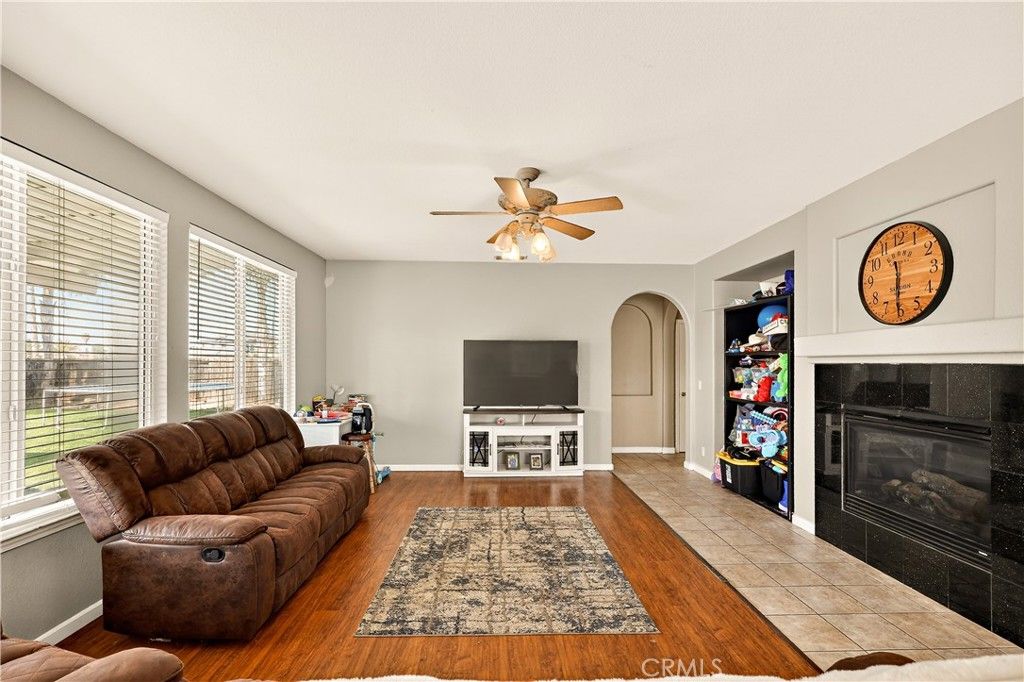 Image 12 of property listing at 11437 Mirage Drive, Chowchilla, CA 93610