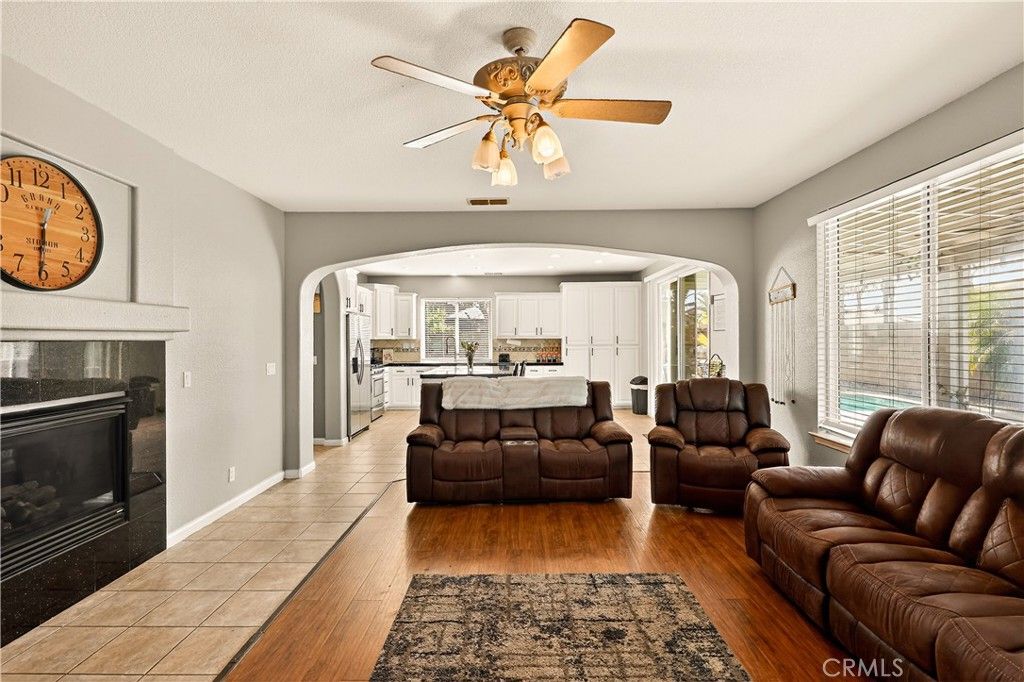 Image 15 of property listing at 11437 Mirage Drive, Chowchilla, CA 93610