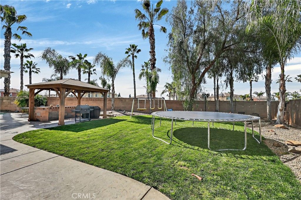 Image 3 of property listing at 11437 Mirage Drive, Chowchilla, CA 93610
