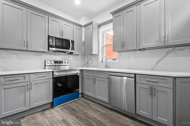 302 W EARLHAM TER, Philadelphia, PA 19144