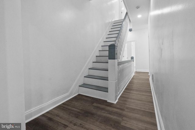 302 W EARLHAM TER, Philadelphia, PA 19144