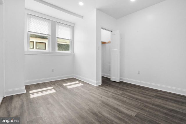 302 W EARLHAM TER, Philadelphia, PA 19144